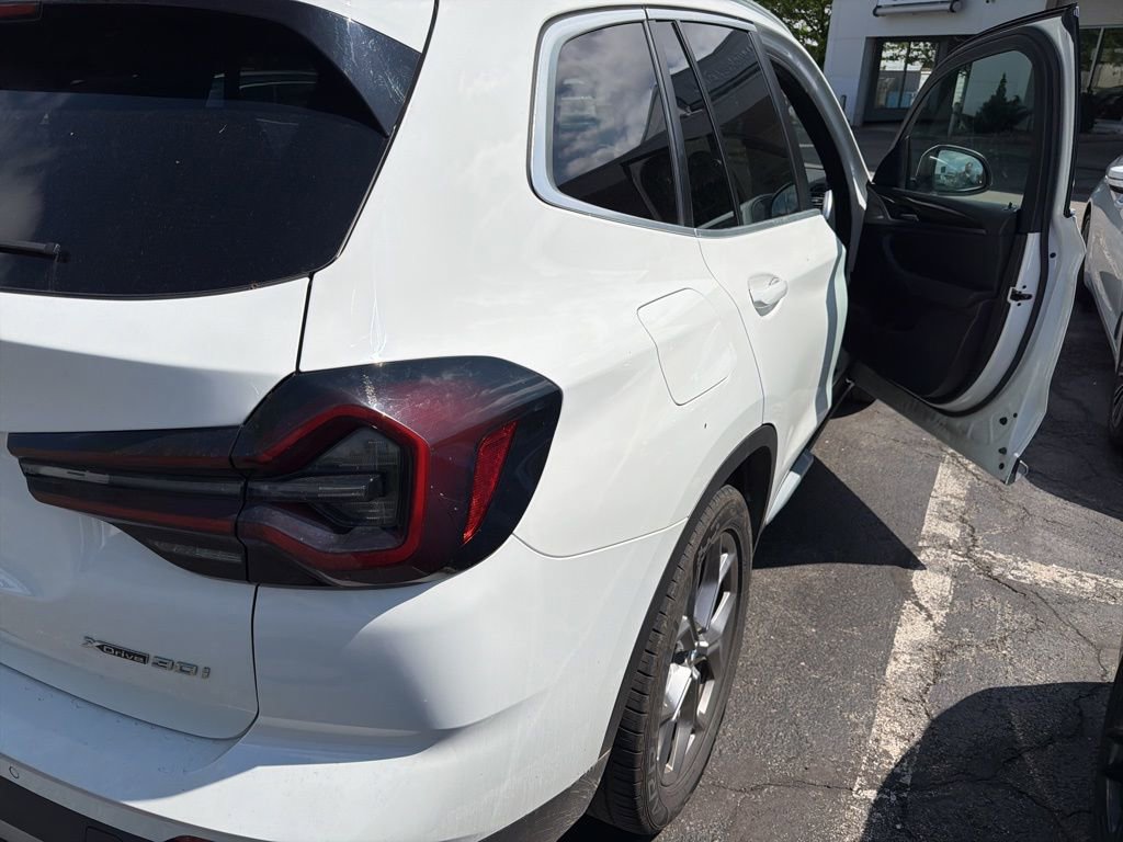 Used 2022 BMW X3 xDrive30i w/ Premium Package 2 AWD/4WD image 11