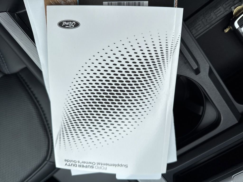 Used 2025 Ford F450 Platinum w/ FX4 Off-Road Package image 28