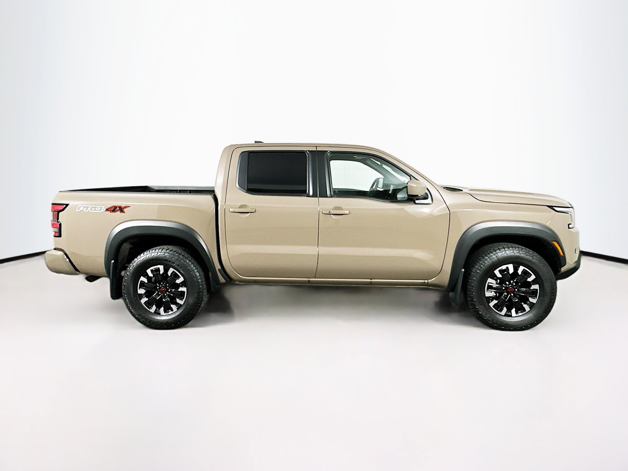 Used 2024 Nissan Frontier PRO-4X w/ Technology Package image 10