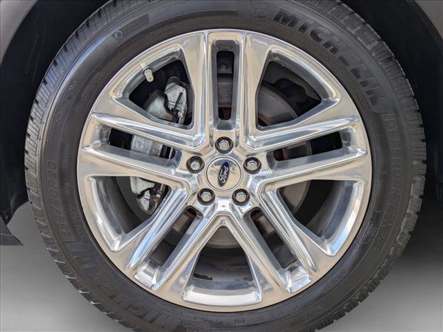 Used 2016 Ford Explorer XLT w/ Equipment Group 202A FWD image 9