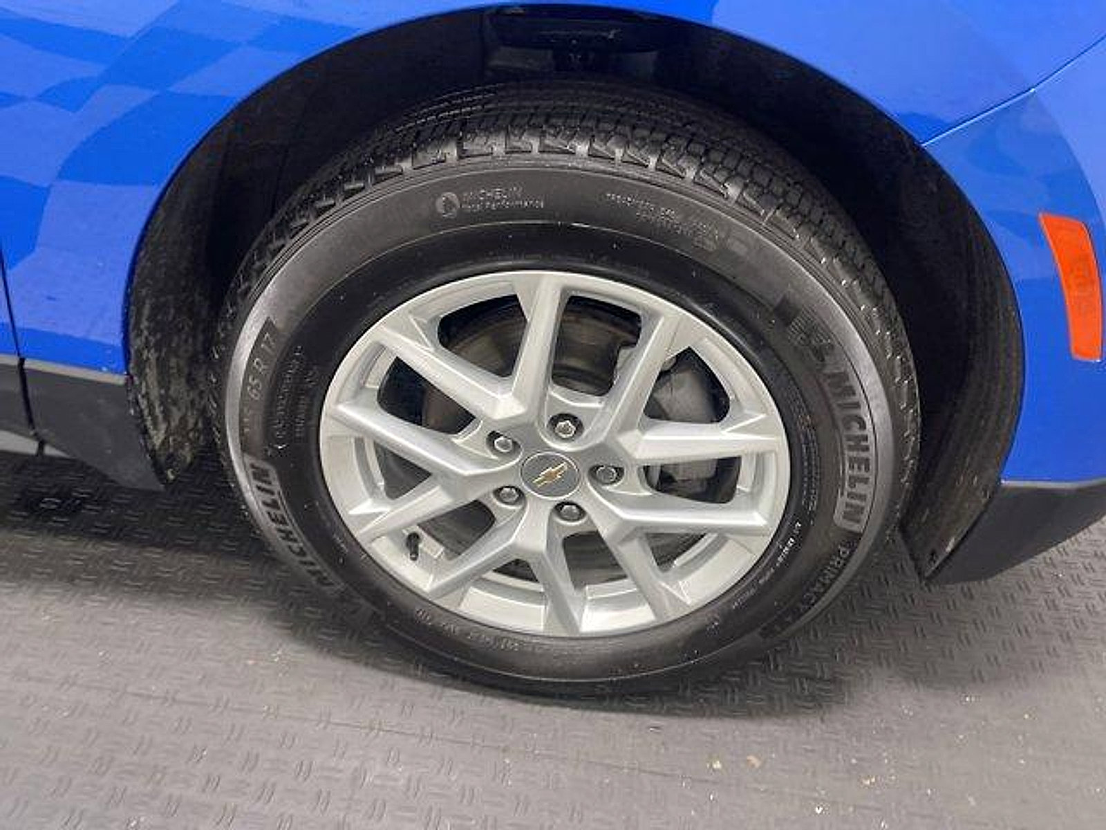 Used 2024 Chevrolet Equinox LS w/ LS Convenience Package FWD image 21