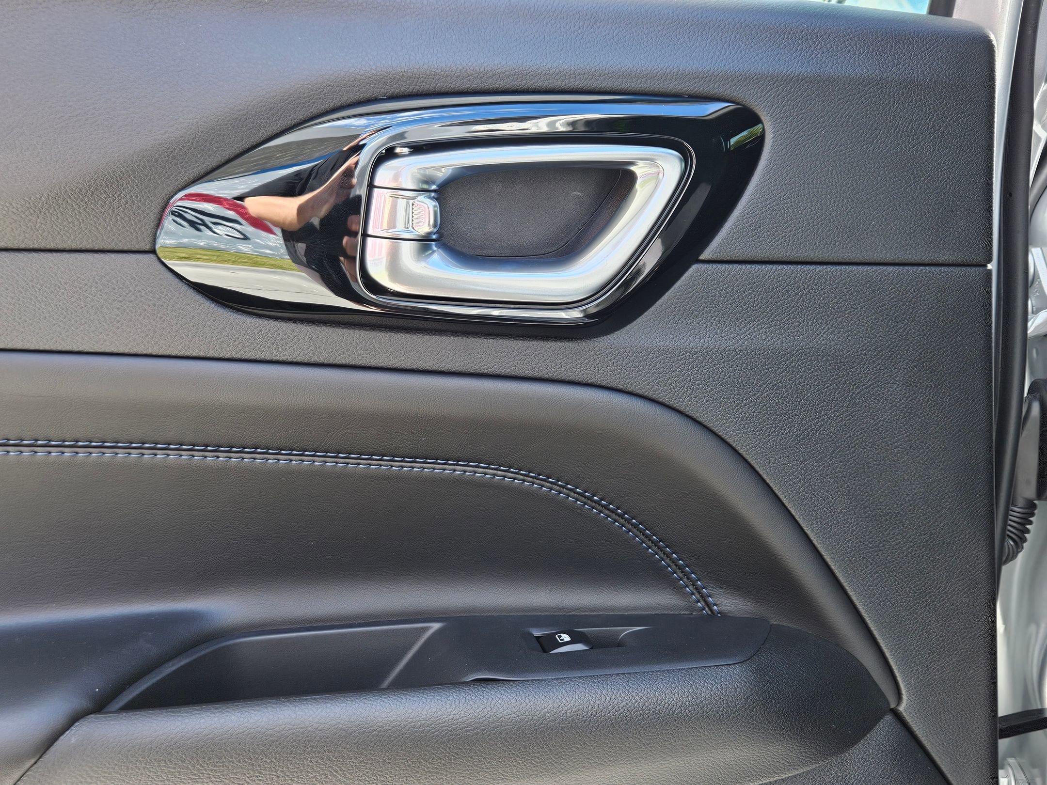 New 2026 Jeep Compass Limited image 22