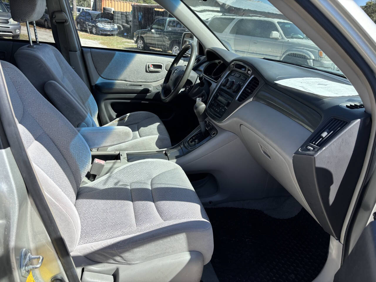 Used 2003 Toyota Highlander 4WD V6 image 13