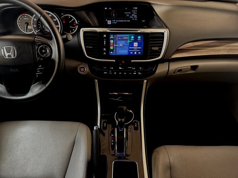 Used 2017 Honda Accord Touring image 20