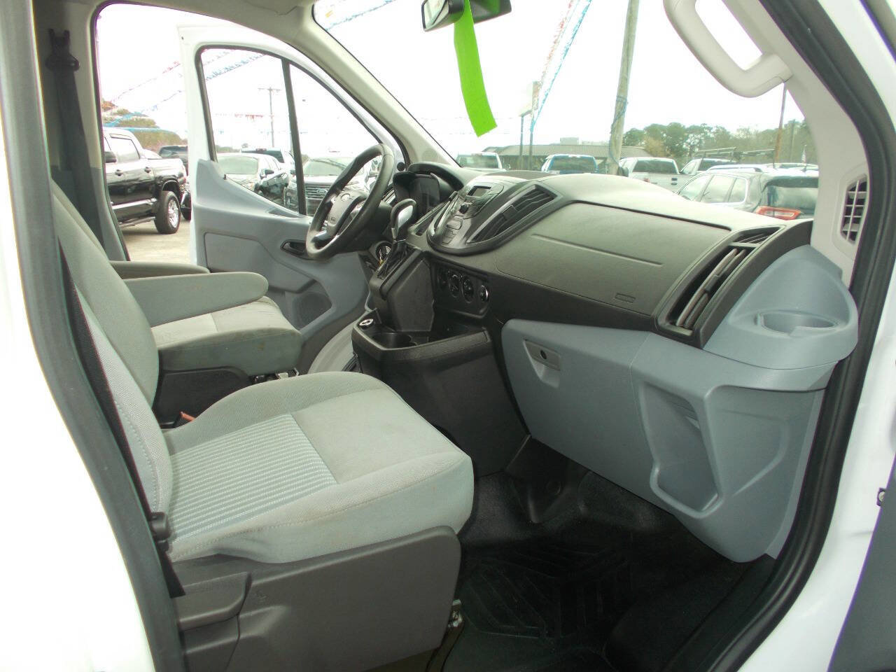 Used 2019 Ford Transit 150 130 Low Roof RWD image 7
