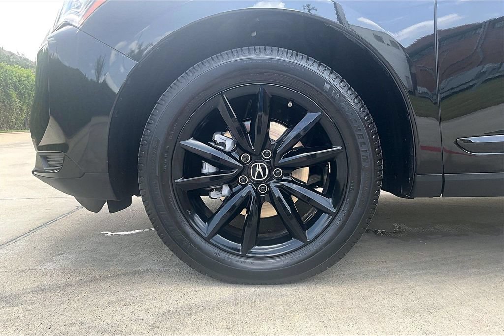 Used 2025 Acura RDX SH-AWD image 11