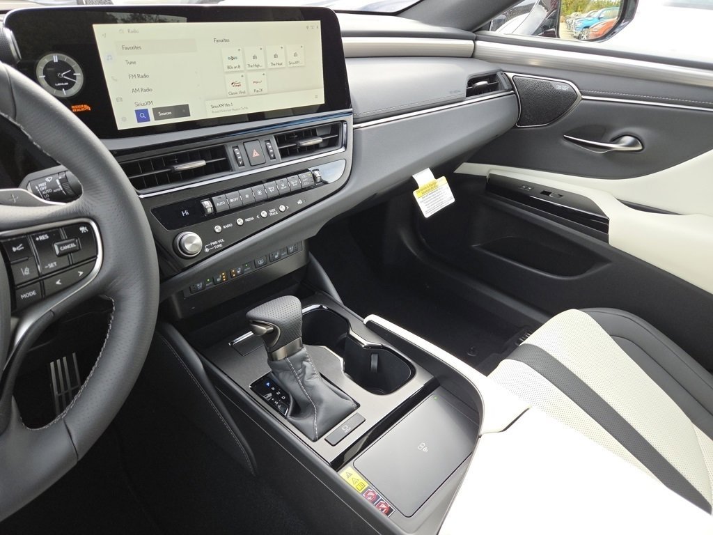 New 2025 Lexus ES 350 F Sport image 39