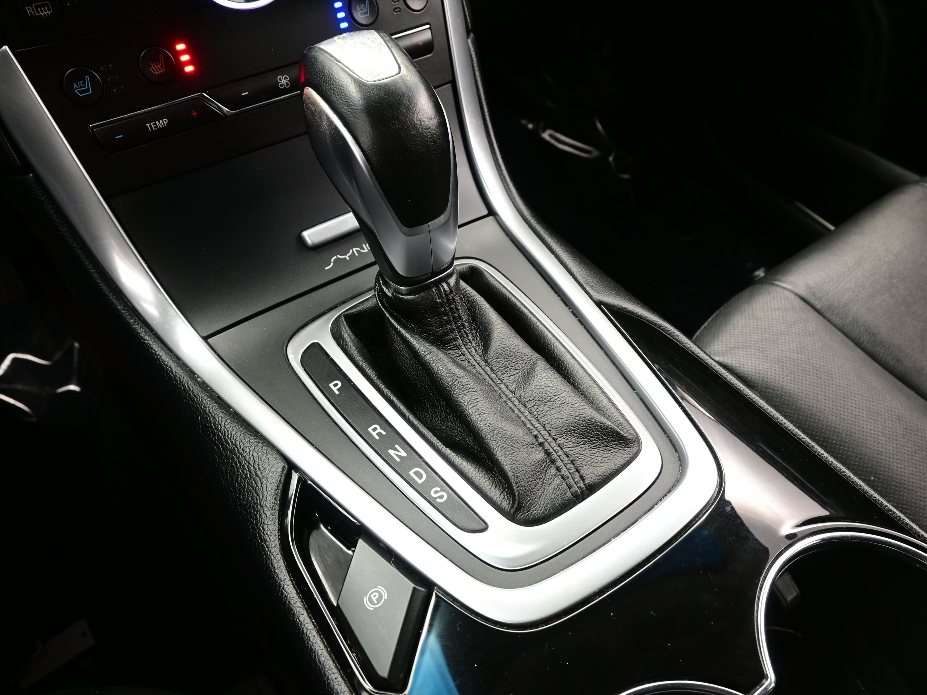 Used 2017 Ford Edge Titanium w/ Canadian Touring Package AWD/4WD image 23