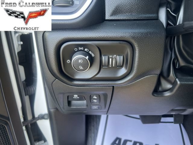 Used 2025 RAM 1500 Big Horn AWD/4WD image 24