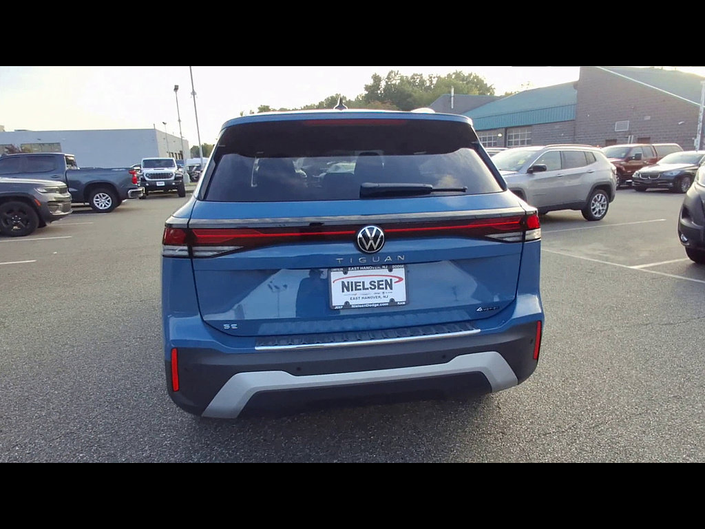 Used 2026 Volkswagen Tiguan SE AWD/4WD image 7