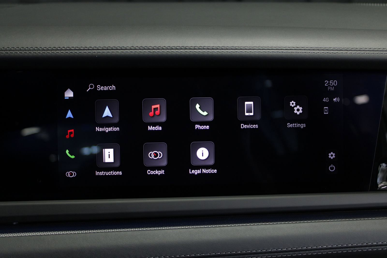 Used 2025 Porsche Panamera 4 image 40