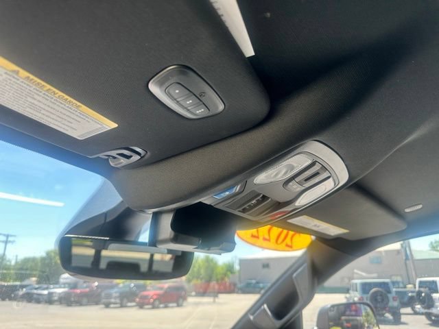 Used 2022 RAM 1500 Big Horn w/ Back Country Package AWD/4WD image 33
