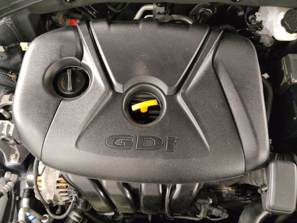 Used 2019 Hyundai Elantra GT FWD image 30