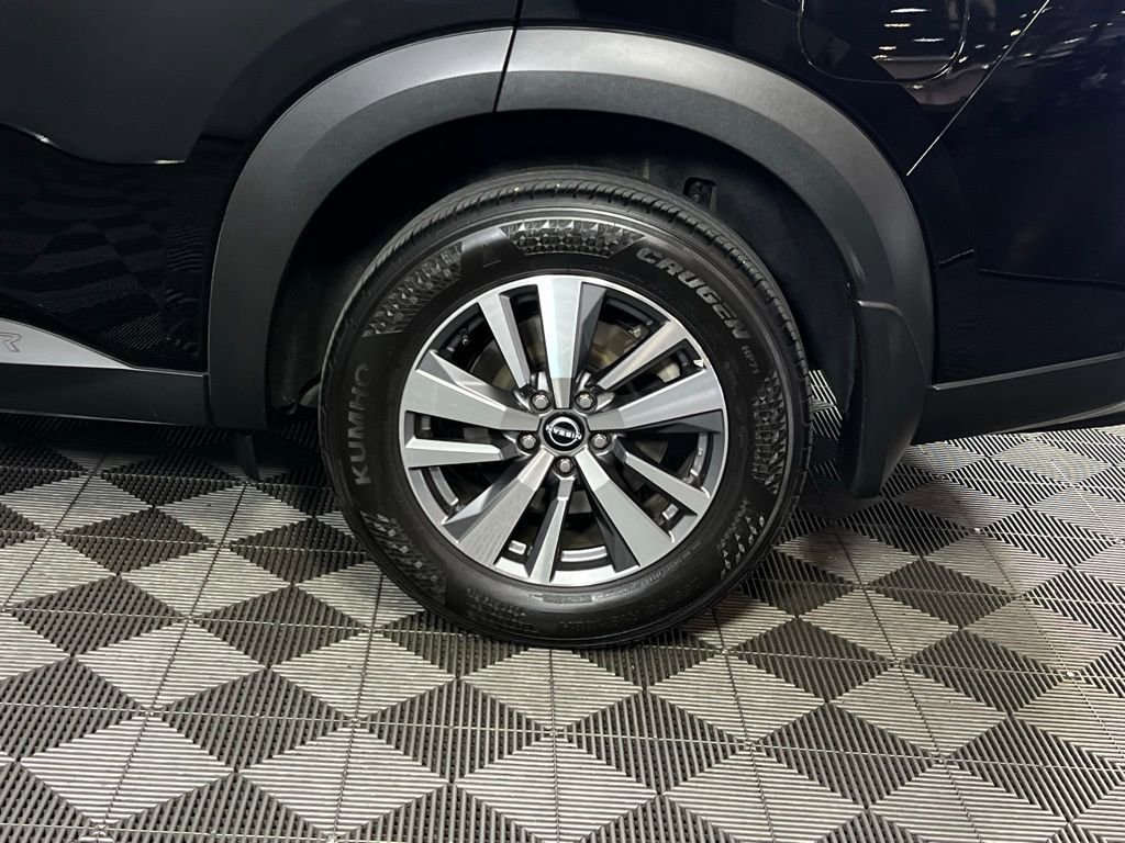 Used 2023 Nissan Pathfinder SL image 12