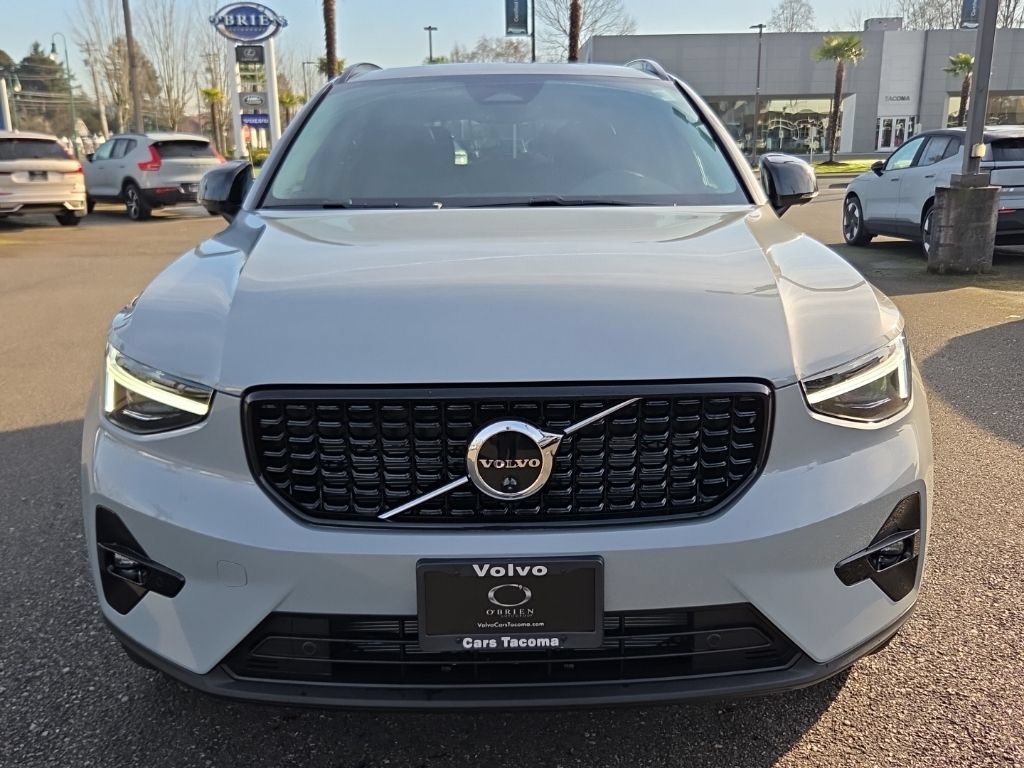 New 2026 Volvo XC40 B5 Plus w/ Protection Package Premier AWD/4WD image 11