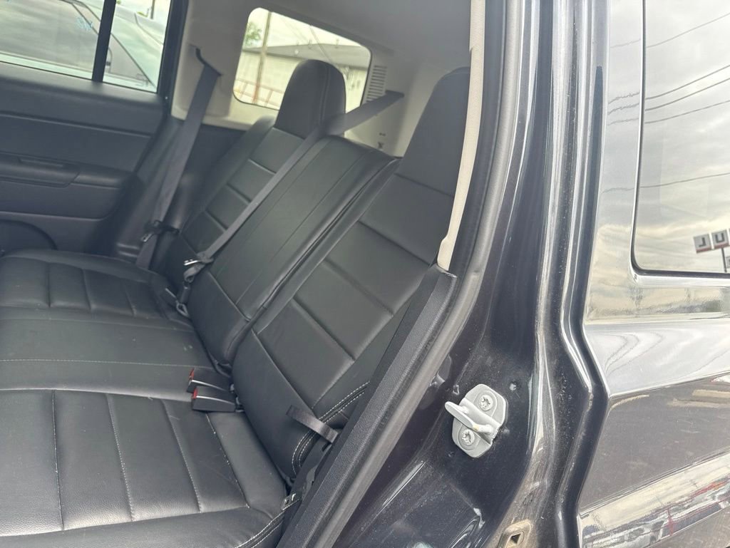 Used 2016 Jeep Patriot High Altitude FWD image 10