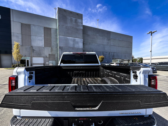 Used 2026 GMC Sierra 2500 Denali Ultimate AWD/4WD image 6
