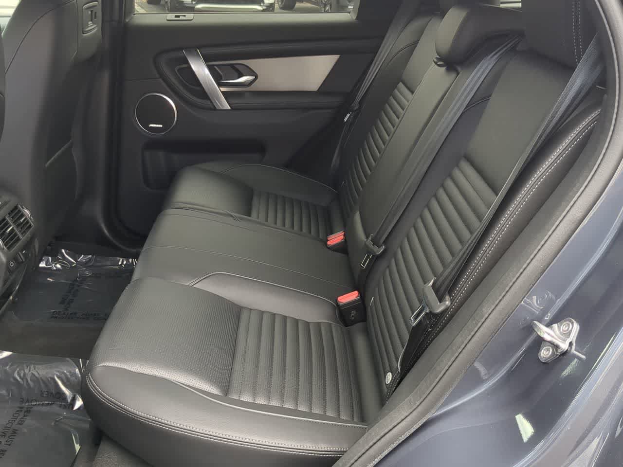 Certified 2025 Land Rover Discovery Sport Dynamic SE AWD/4WD image 20