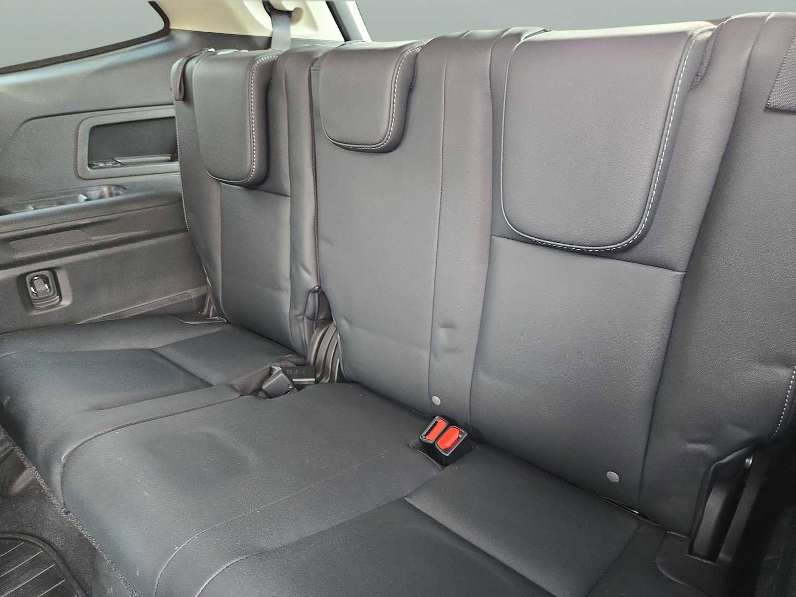 Used 2022 Subaru Ascent Limited image 15