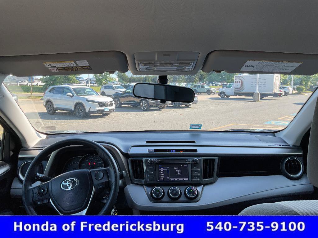 Used 2015 Toyota RAV4 LE AWD/4WD image 46
