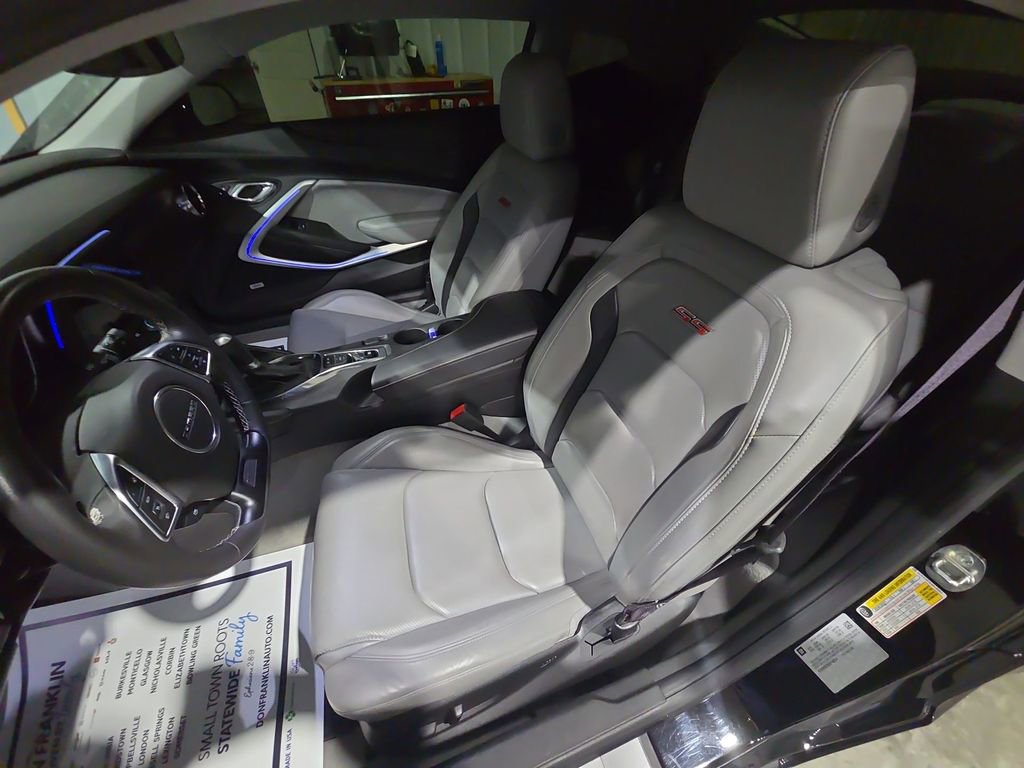 Used 2017 Chevrolet Camaro SS image 16