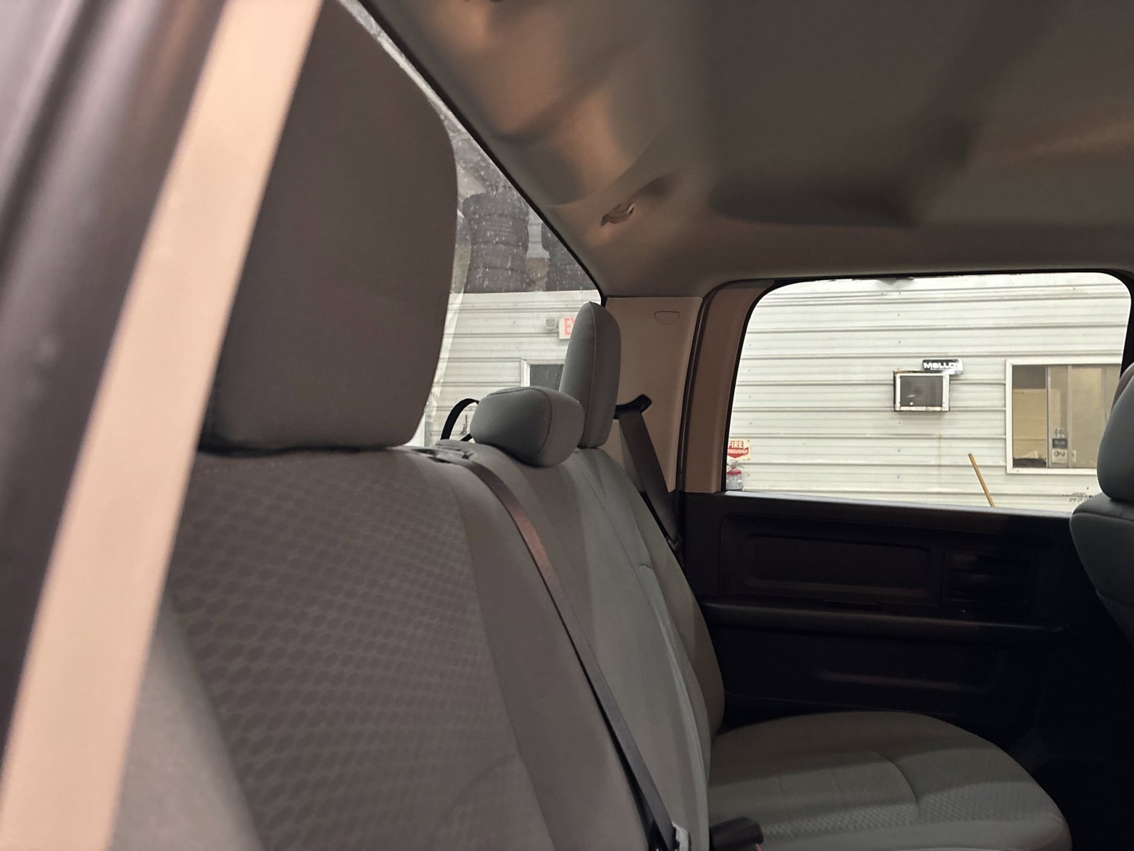 Used 2018 RAM 2500 Tradesman w/ Chrome Appearance Group image 31