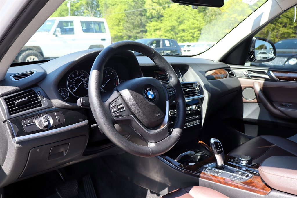 Used 2016 BMW X3 xDrive28d image 16