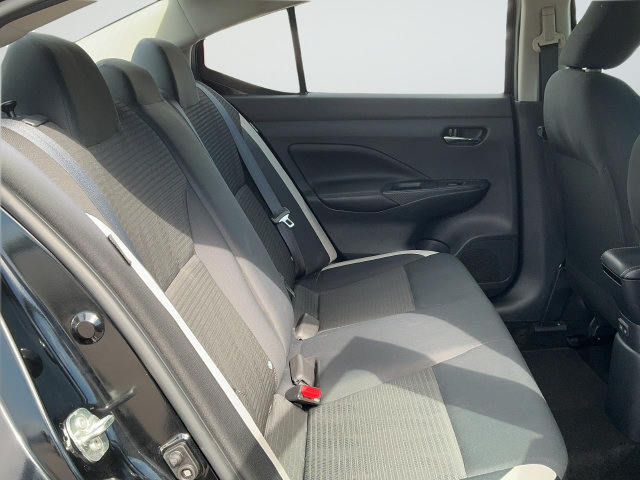 Used 2020 Nissan Versa SV FWD image 21
