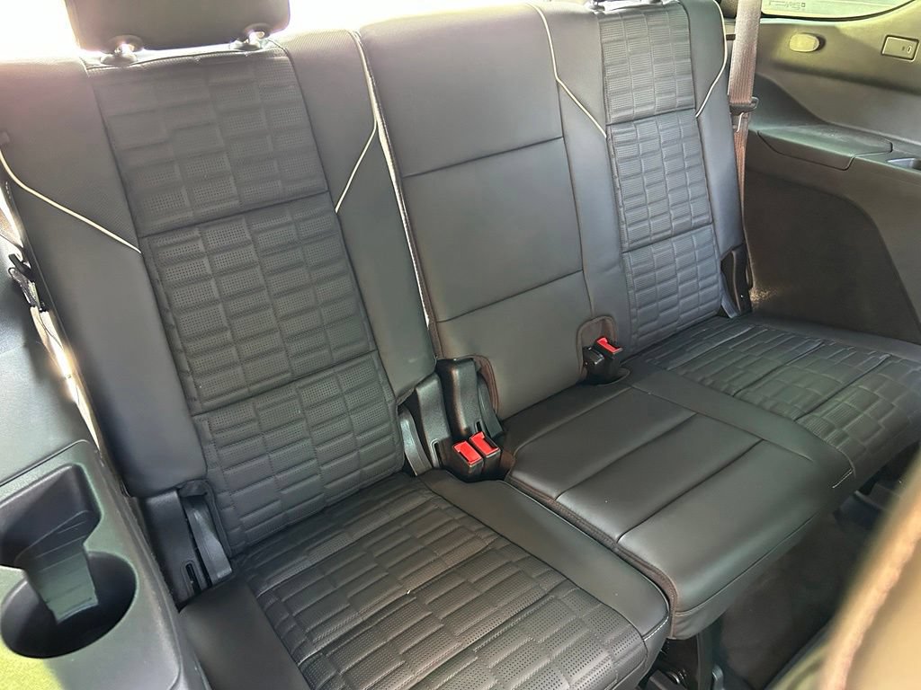 Used 2025 Cadillac Escalade Sport Platinum w/ LPO, ONYX Package RWD image 62