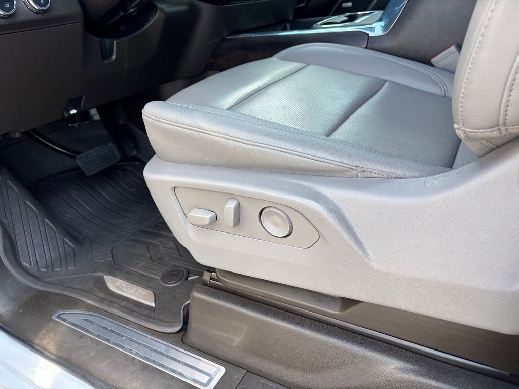 Used 2025 GMC Sierra 2500 SLT image 24