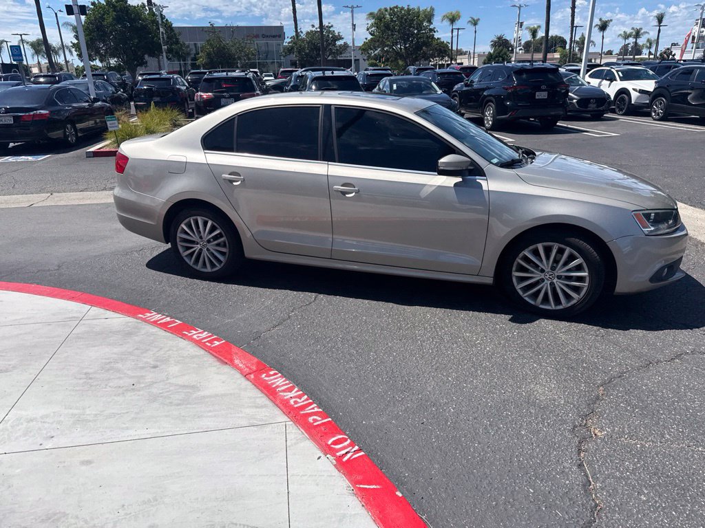 Used 2013 Volkswagen Jetta SEL FWD image 31
