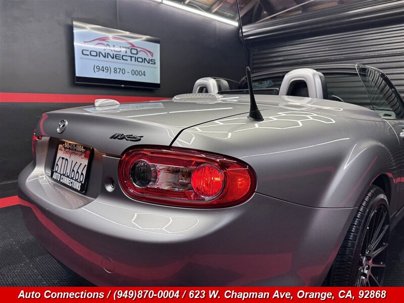 Used 2011 MAZDA MX-5 Miata Grand Touring w/ Premium Pkg RWD image 34