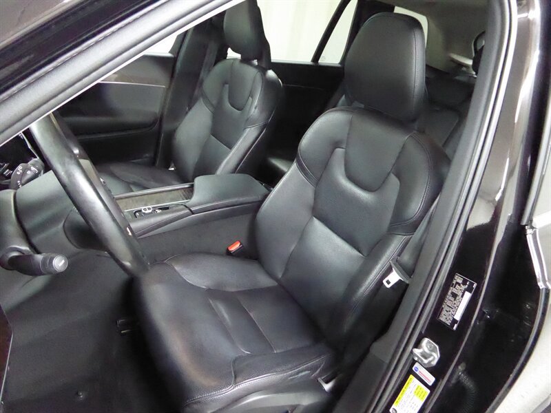 Used 2016 Volvo XC90 T6 Momentum w/ Momentum Plus Package AWD/4WD image 19