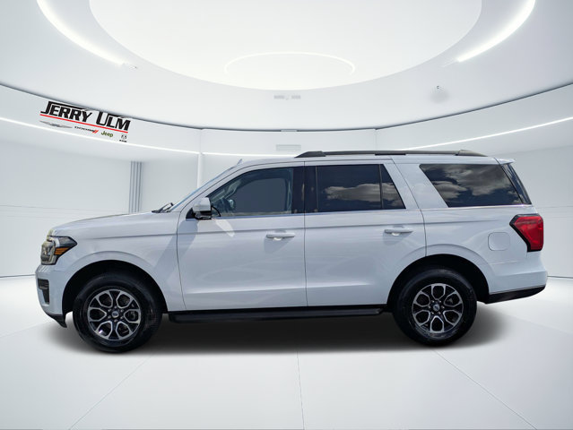 Used 2024 Ford Expedition XLT AWD/4WD image 6