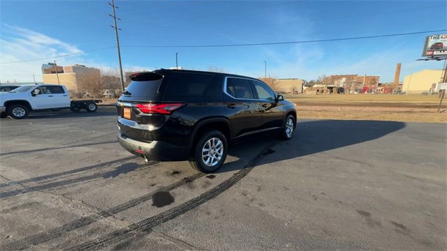 Used 2023 Chevrolet Traverse LS w/ Safety Package image 8