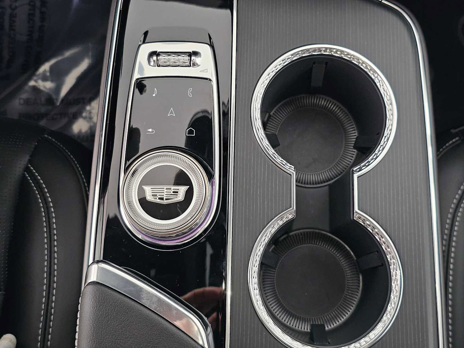 New 2026 Cadillac Lyriq Luxury w/ LPO, Floor Liner Package image 29