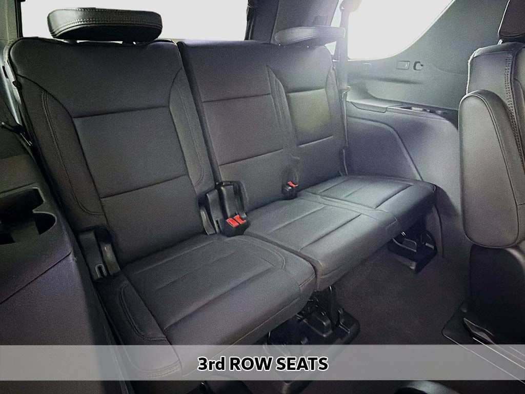 Used 2025 Chevrolet Tahoe High Country AWD/4WD image 11