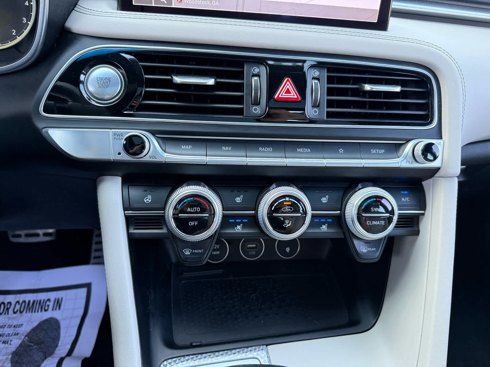 Used 2022 Genesis G70 3.3T RWD image 21