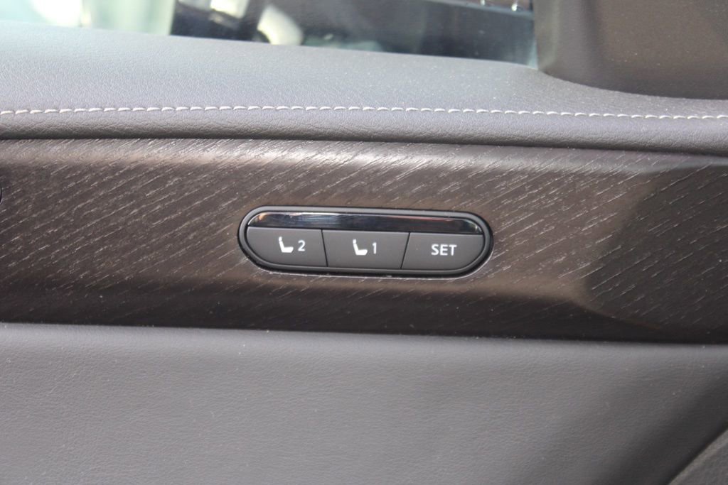 Used 2022 INFINITI QX60 Sensory w/ Cargo Package AWD/4WD image 13