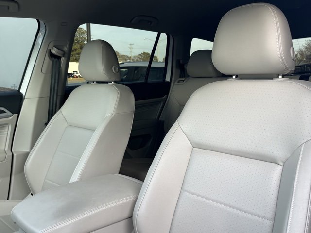 Used 2023 Volkswagen Atlas SE w/ Black Wheel Package image 19