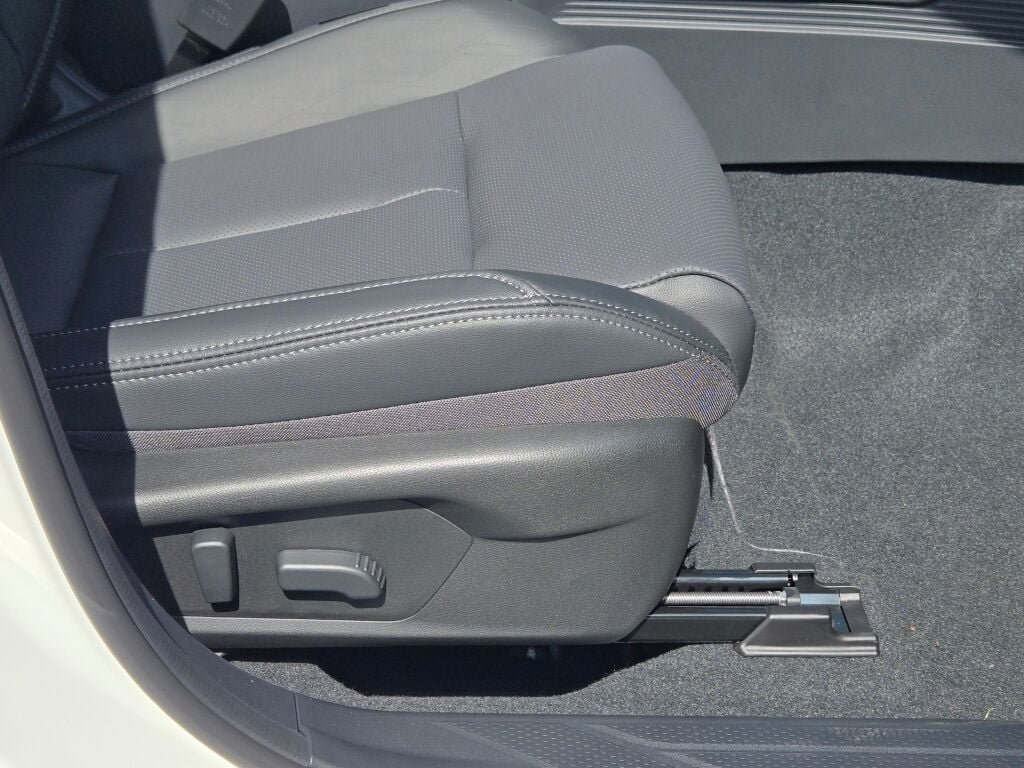 New 2026 Subaru Outback Touring AWD/4WD image 5