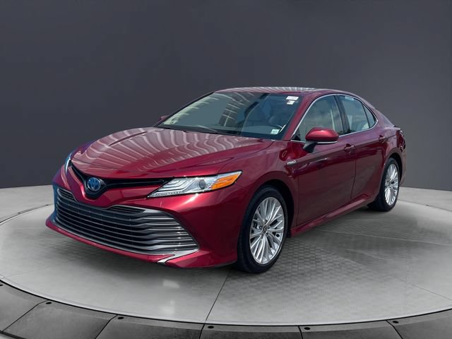 Used 2020 Toyota Camry XLE w/ Sunroof Package FWD image 7