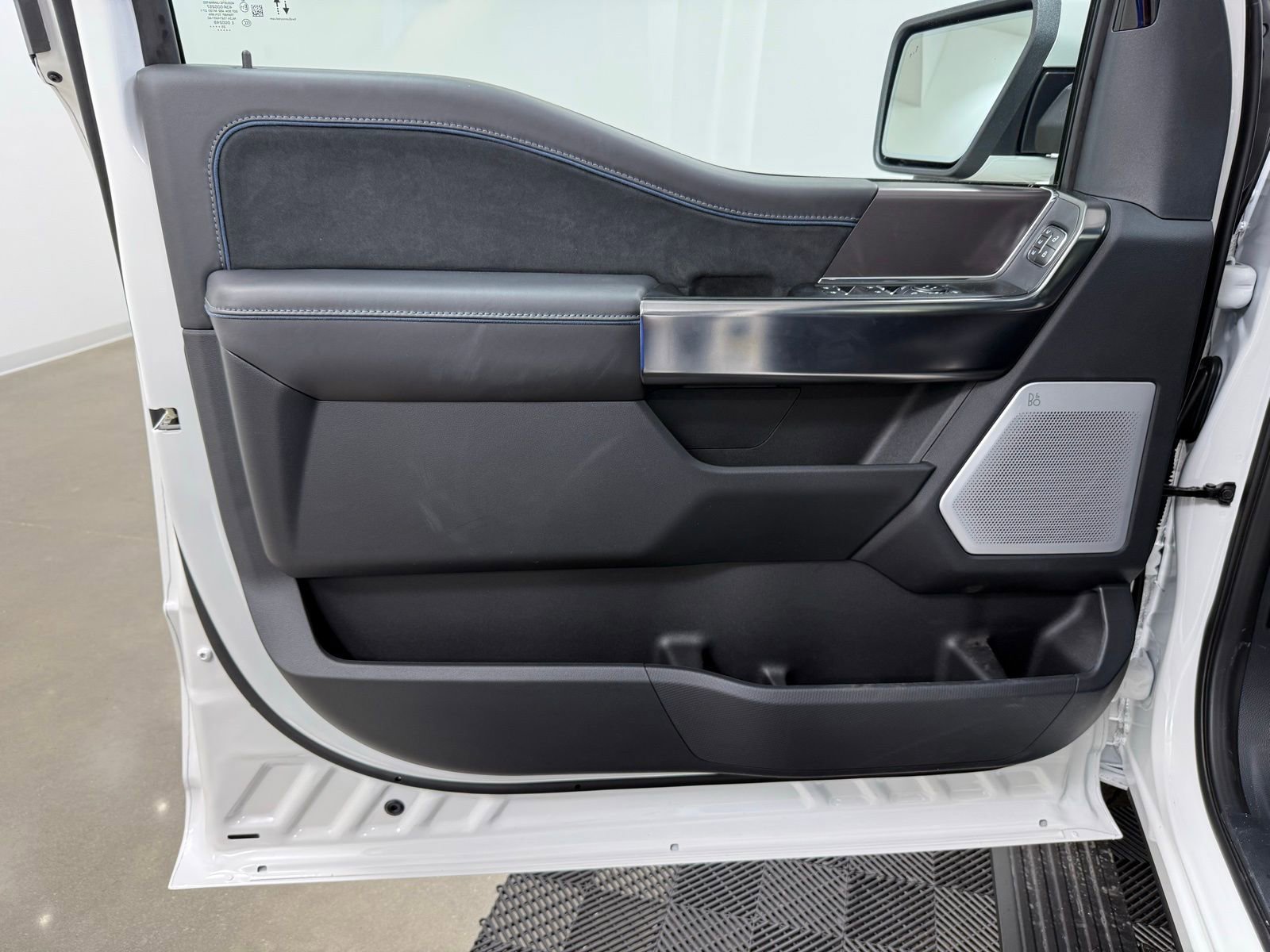 New 2025 Ford F150 Platinum w/ Equipment Group 702A High AWD/4WD image 15