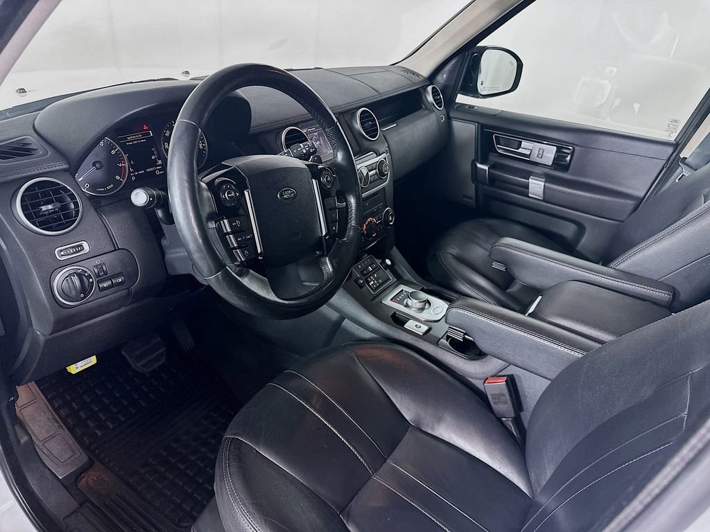 Used 2016 Land Rover LR4 HSE image 29