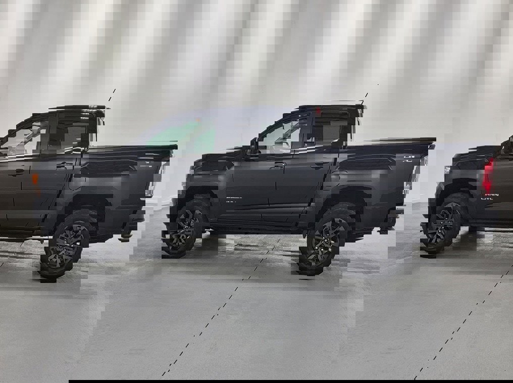 Used 2018 GMC Canyon SLE w/ Nightfall Edition image 5