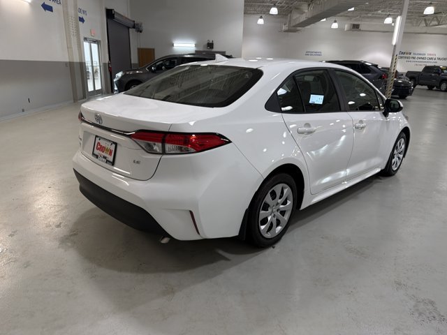 Used 2025 Toyota Corolla LE FWD image 9