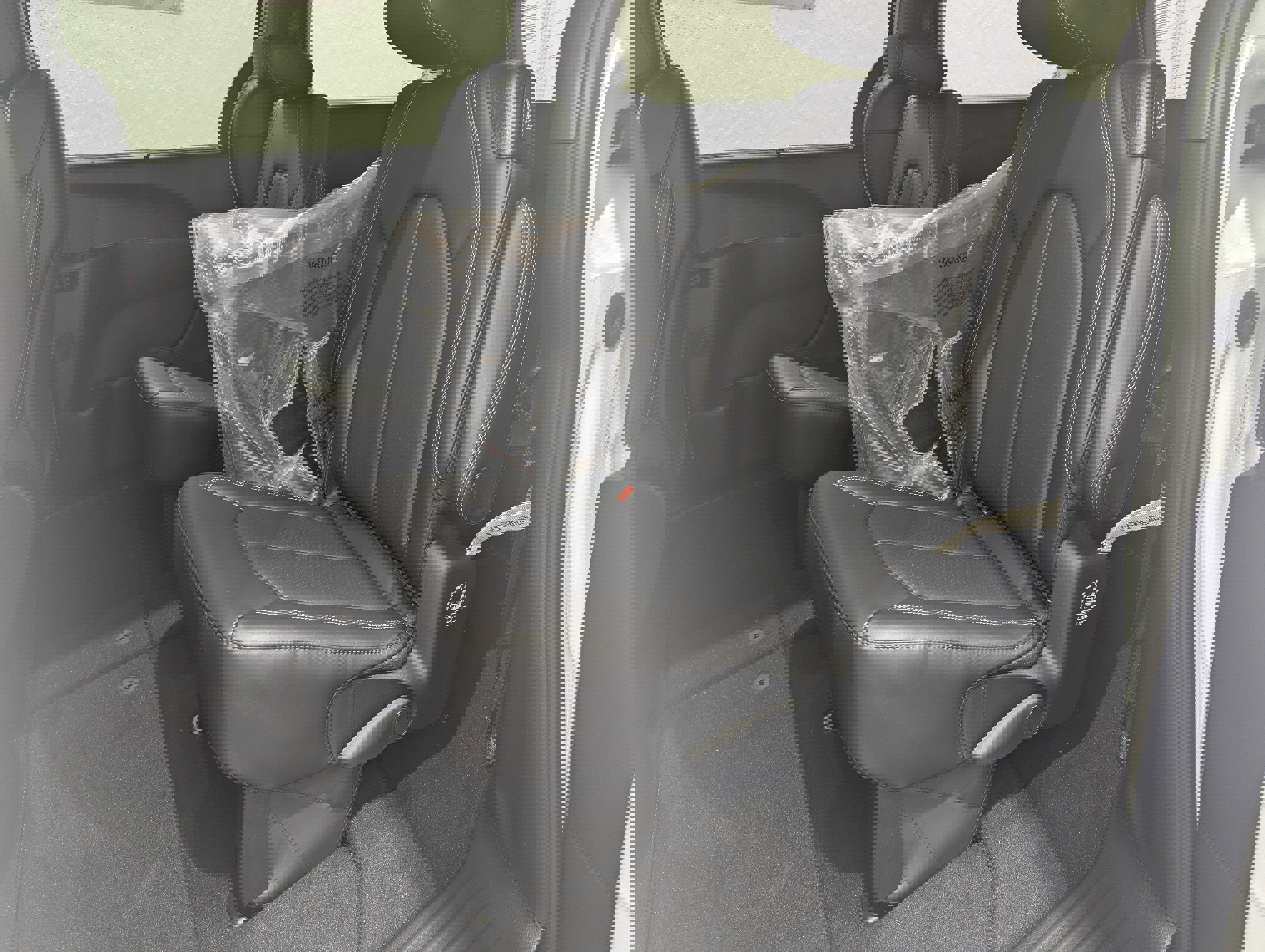 New 2026 Chrysler Pacifica Select image 12