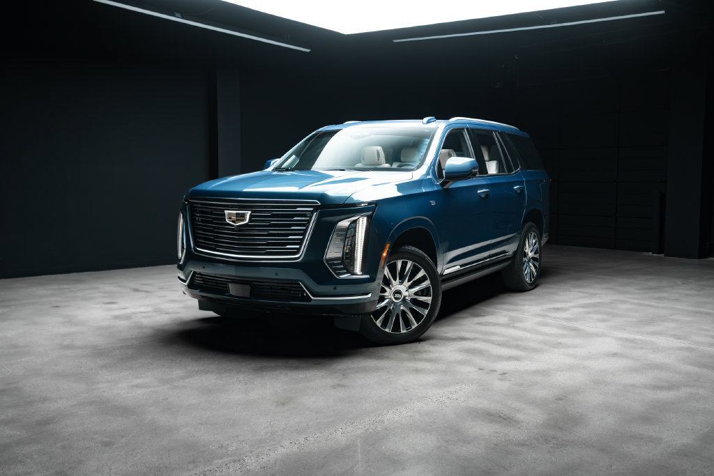 Used 2025 Cadillac Escalade Premium Luxury Platinum AWD/4WD image 54