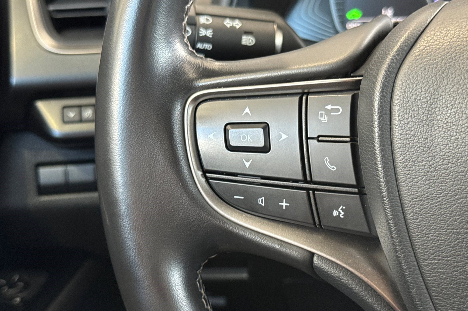 Certified 2021 Lexus UX 250h AWD/4WD image 30