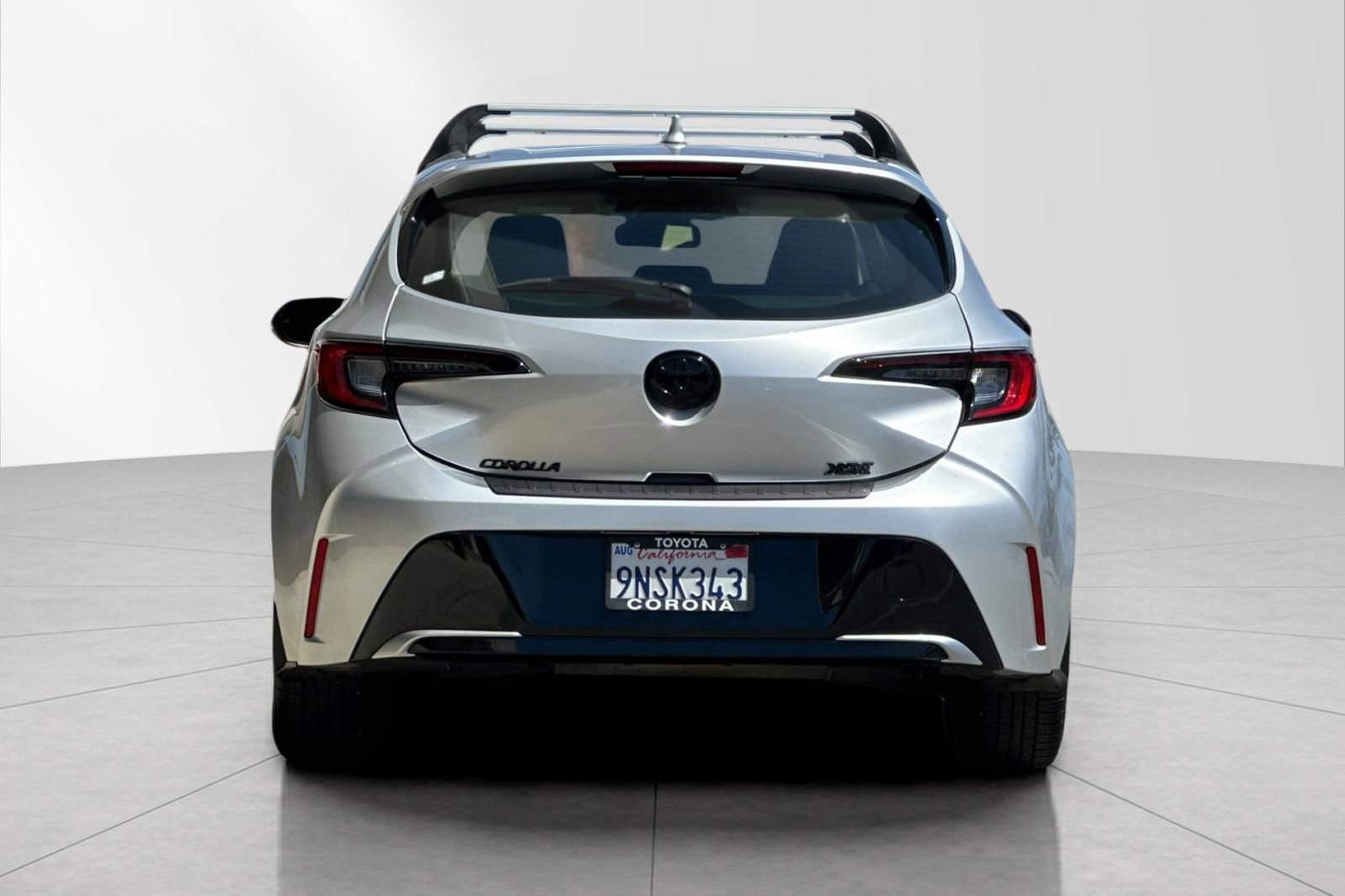 Used 2025 Toyota Corolla XSE FWD image 6